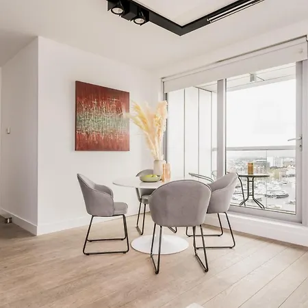 Appartamento London Tower - *